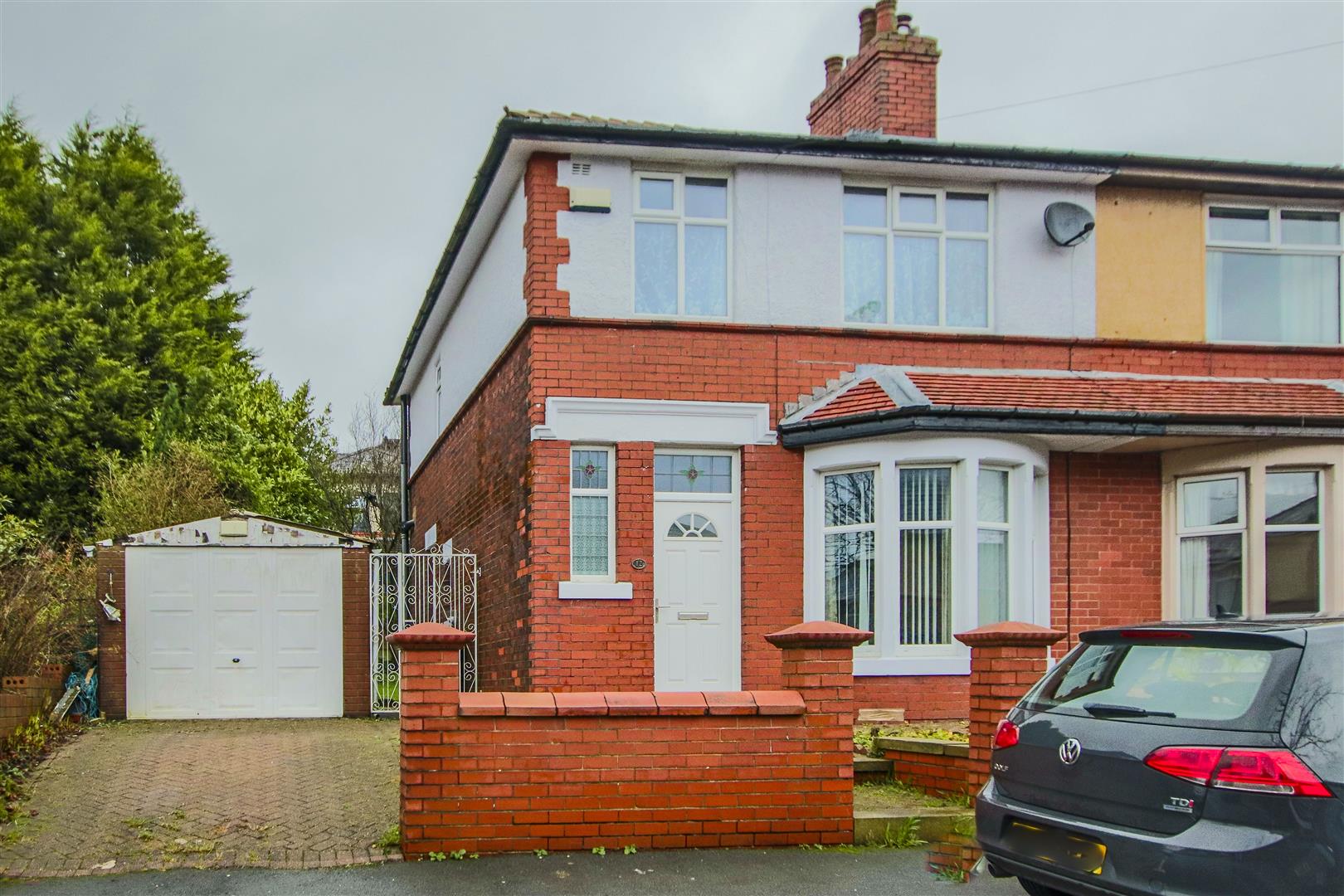 3 Bed Semi-detached House For Sale - Main Image